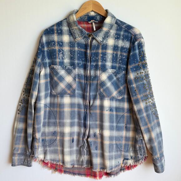 Free People Destroyed Flannel Plaid shirt jacket size small Blue Zip Up - Picture 1 of 16